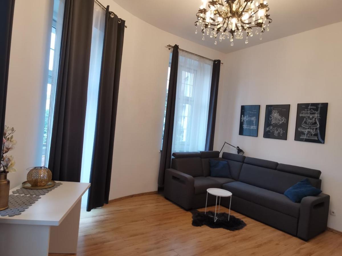 Apartament Na Rynku W Gnieznie Gniezno Extérieur photo
